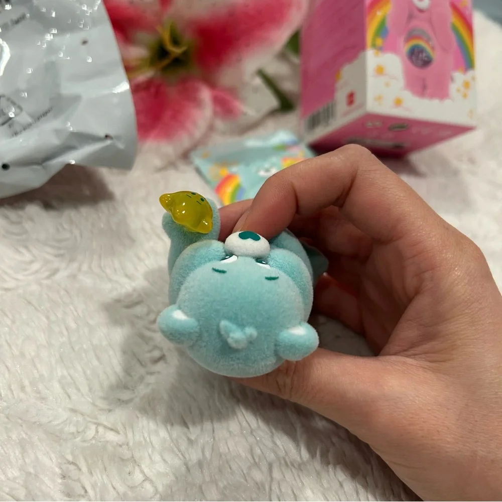 Pop Mart Care Bears Colorful Hugs Wish - Picture 4 of 10